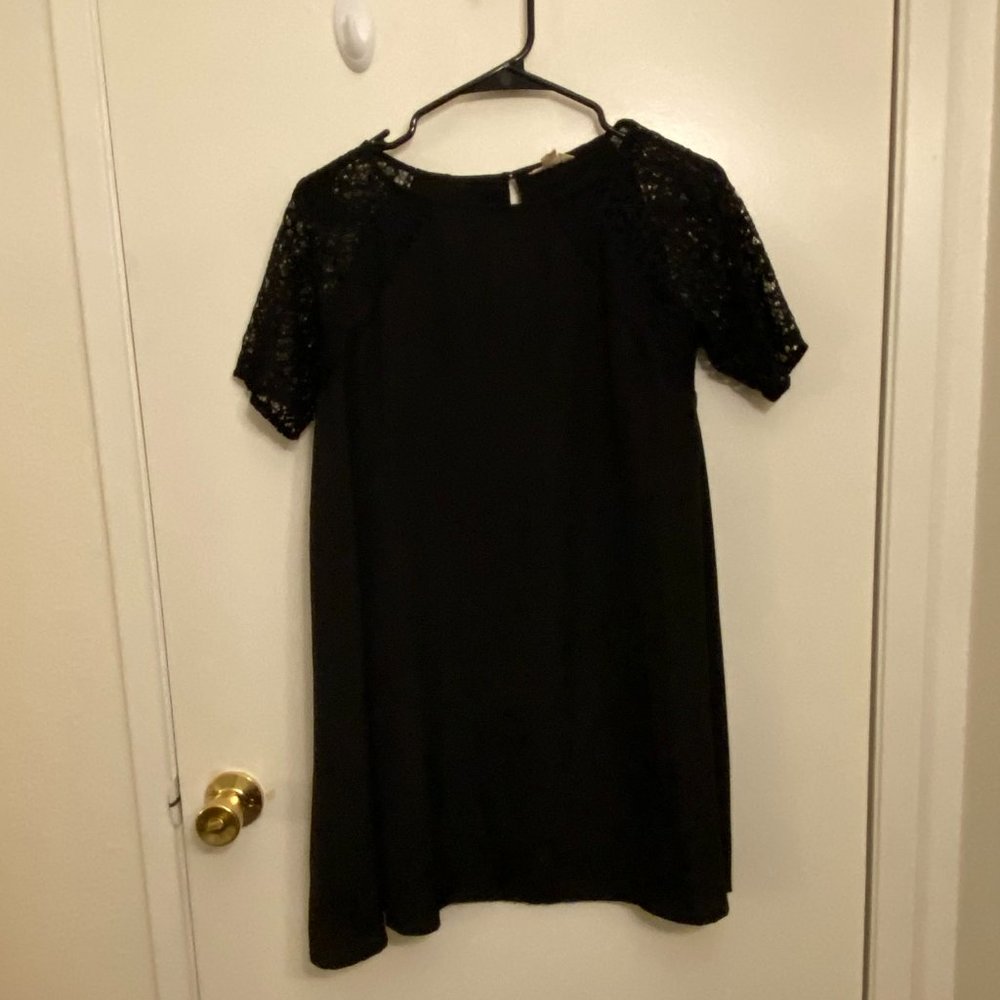 Elegant black lacy sleeve dress - Lucky Brand (XS)